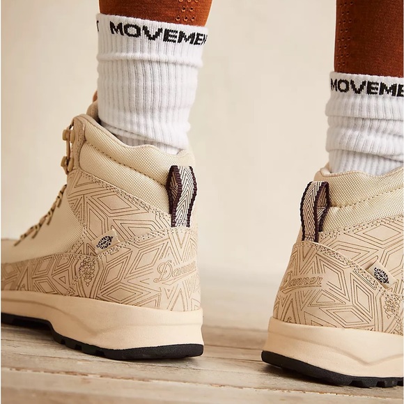 New Danner Free People Adrika Etched 8, 8.5 Leather Hiker Buttercream Lightwght - Picture 2 of 11